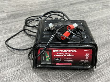 MOTOMASTER BATTERY CHARGER - WORKS