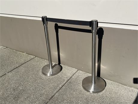 (2) 3FT METAL STATIONS