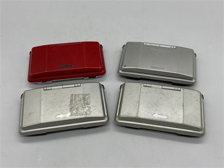 4 NINTENDO DS - AS IS