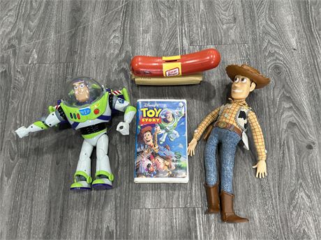 TOY STORY VHS + 2 FIGURES & VINTAGE OSCAR MAYER WEINER COIN BANK 10”