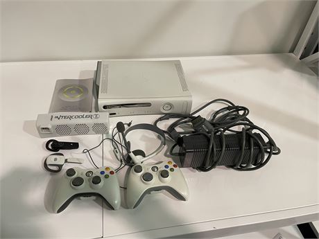 XBOX 360 SYSTEM W/ 2 CONTROLLERS + ACCESSORIES