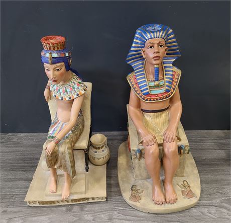 2 LARGE KING & QUEEN EGYPTIAN STATUES