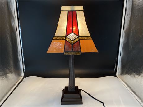STAINED GLASS DESK LAMP - WORKS (22” TALL)