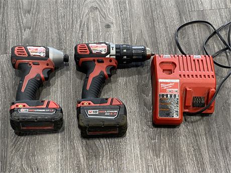 MILWAUKEE IMPACT DRIVER & HAMMER DRILL W/ BATTERIES & CHARGER (WORKS)