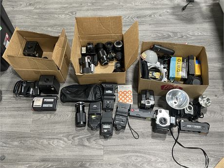 3 BOXES OF ASSORTED CAMERA EQUIPMENT & ACCESSORIES