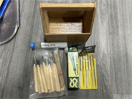 SMALL WOODCARVING/FILING TOOLS LOT