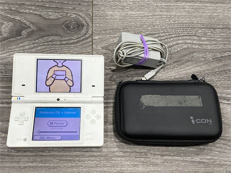 NINTENDO DS W/CASE + CHARGER - WORKING