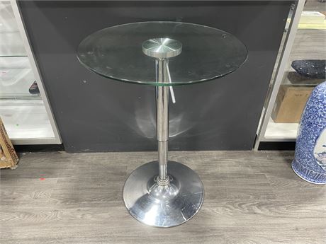 PALMA BRAUA CHROME & GLASS HYDRAULIC TABLE 24”x33”