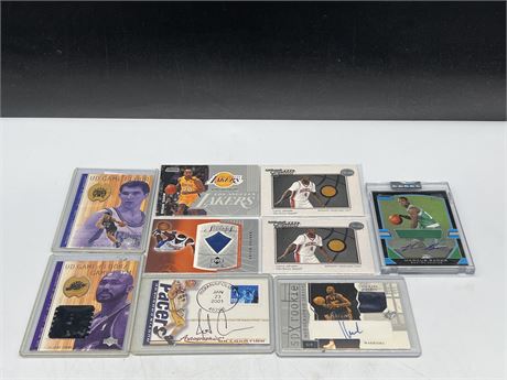 LOT OF ASSORTED BASKETBALL PATCH, AUTOS & ECT