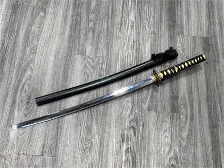 SAMURAI SWORD W/SHEATH (38” long)