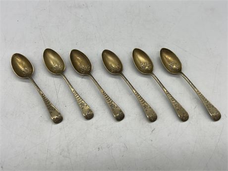6 STERLING DECORATIVE SPOONS - 91 GRAMS
