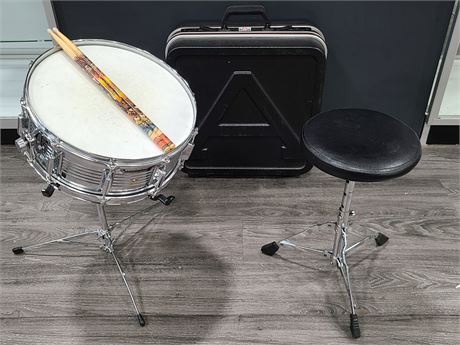 SNARE DRUM IN CARRYING CASE WITH STAND  DRUM STICK AND CHAIR
