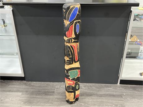 HAND CARVED / PAINTED NATIVE POLE BY LOCAL CARVER (43”)