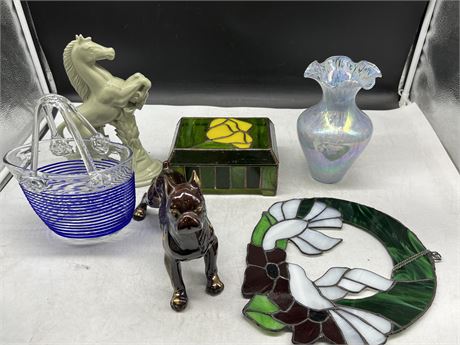 STAINED GLASS DECOR, ART GLASS VASE, FIGURES, ETC