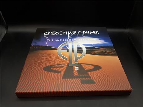 EMERSON LAKE & PALMER - THE ANTHOLOGY - 4 LP BOX SET - MINT CONDITION - VINYL