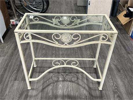 METAL TABLE W/REMOVABLE GLASS TOP (15”x33”x29.5”)