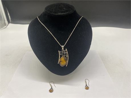 925 STERLING BALTIC AMBER NECKLACE (18”), & EARRINGS