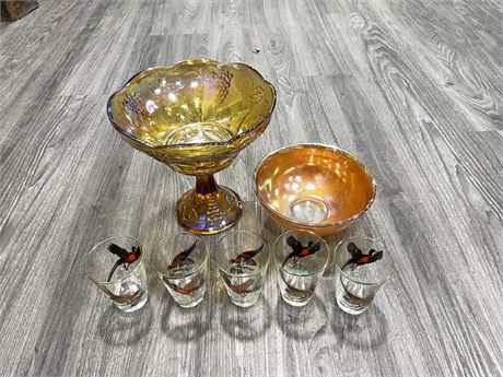 2 VINTAGE CARNIVAL GLASS BOWLS + 5 BIRD DESIGNED GLASSES