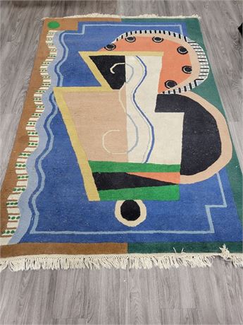 BEAUTIFUL HAND KNOTTED CARPET (91"x60")