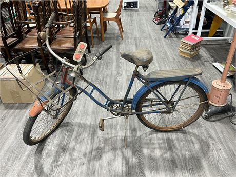 VINTAGE SHELBY EAGLE BICYCLE