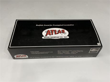 ATLAS LOCOMOTIVE TRAIN MODEL - RETAIL $260