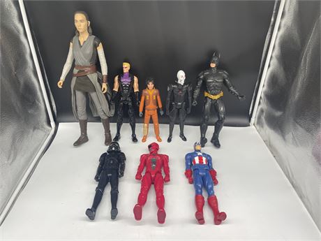 LOT OF 8 ACTION FIGURES - STARWARS - BATMAN - ECT ( LARGEST IS 18” TALL)