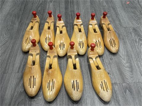 5 PAIRS OF VINTAGE WOODEN SHOE INSERTS