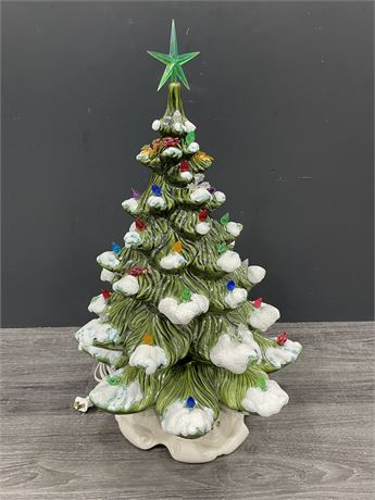 20” CERAMIC TREE IN EXCELLENT CONDITION, NO BULBS MISSING