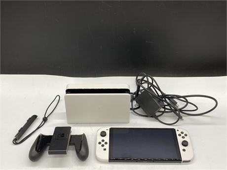 NINTENDO SWITCH W/ CHARGING STAND, CONTROLLER & ECT - WORKING