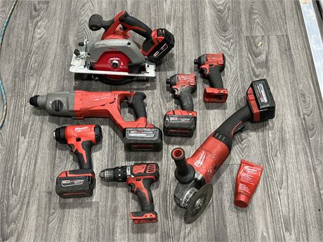 7 MILWAUKEE POWER TOOLS - ALL WORKING - 5 BATTERIES TOTAL