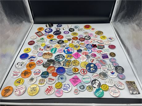 LARGE LOT OF VINTAGE COLLECTABLE PINS