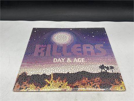 THE KILLERS - DAY & AGE - MINT (M)