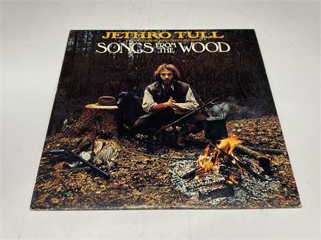 JETHRO TULL - SONGS FROM THE WOOD - EXCELLENT (E)