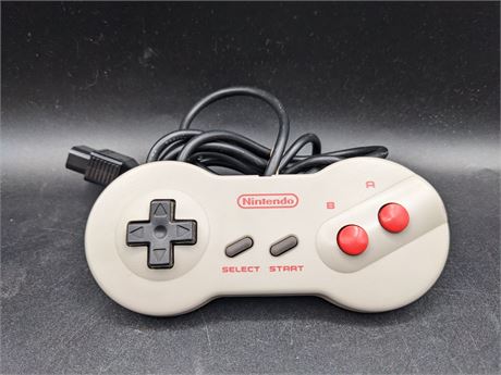 RARE - NINTENDO LIMITED EDITION DOGBONE CONTROLLER - EXCELLENT CONDITION