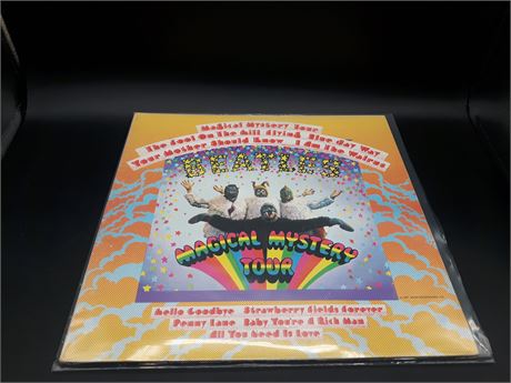 THE BEATLES (SMAL 2835) GOOD CONDITION - SCRATCHED