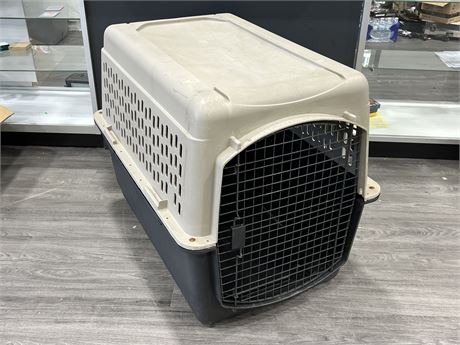LARGE DOG CRATE - GREAT CONDITION