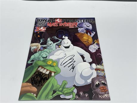 SIGNED - GHOST BUSTERS MASS HYSTERIA #13 - SIGNED BY ERIK BURNHAM