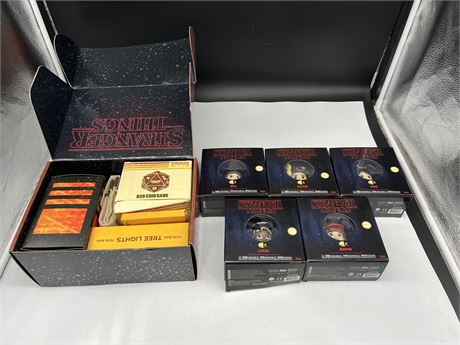 STRANGER THINGS BOX SET & 5 MINI COLLECTABLES
