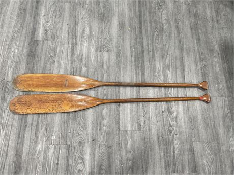EARLY 1900’S LOLK MADE IN CANADA CANOE PADDLES 60”