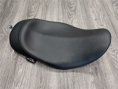 NEW DANNY GRAY MOTORCYCLE SEAT
