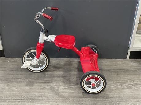VINTAGE ROADMASTER TRICYCLE IN GREAT CONDITION