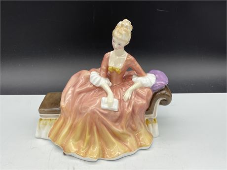 ROYAL DOULTON “REVERIE” LADY RETIRED #2306 FIGURINE
