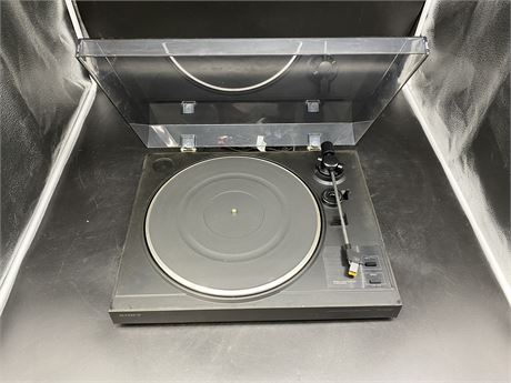 SONY TURNTABLE (PS-LX100)