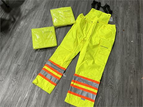 3 NEW ARMORWISE HIGH-VIS OVERALLS - 2 SIZE 2XL & 1 SIZE 3XL
