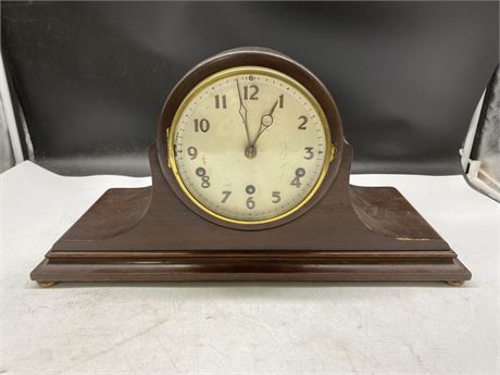 LARGE MAHOGANY WESTMINSTER CHIME MANTLE CLOCK - 19” LONG