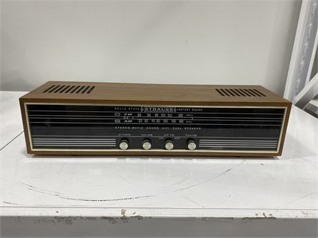 STRAUSS STEREOMATIC RECEIVER - UNTESTED