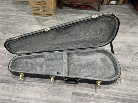 HARDSHELL ELECTRIC GUITAR CASE - MADE IN CANADA - 42”