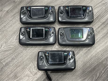 5 SEGA GAME GEARS - UNTESTED / AS IS