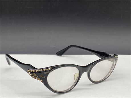 1950’S CAT EYE GLASSES MADE IN THE USA