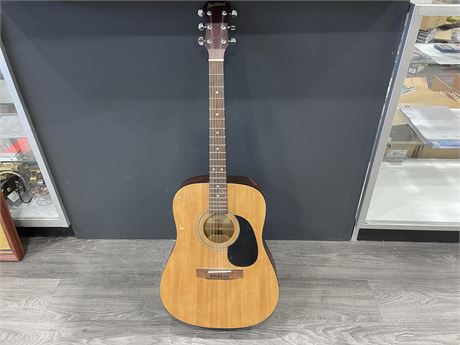 NORTHLAND ACOUSTIC GUITAR